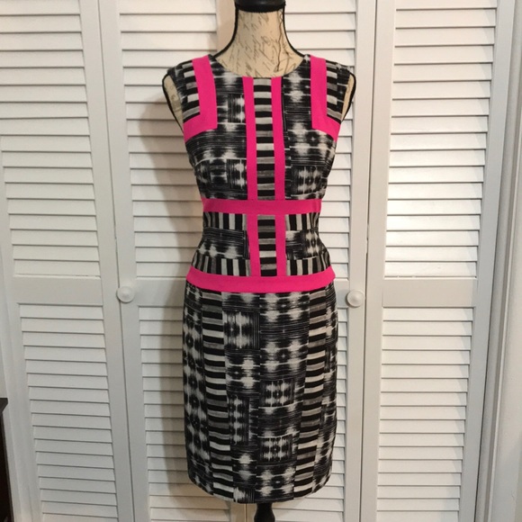 BCBGMaxAzria Dresses & Skirts - BCBGMAXAZRIA Sheath Dress